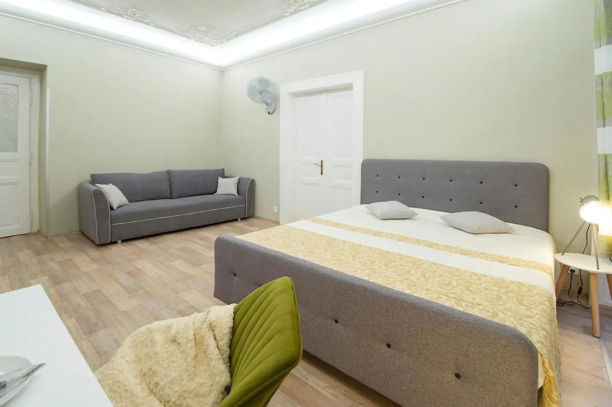 Navratilova Apartment contacts